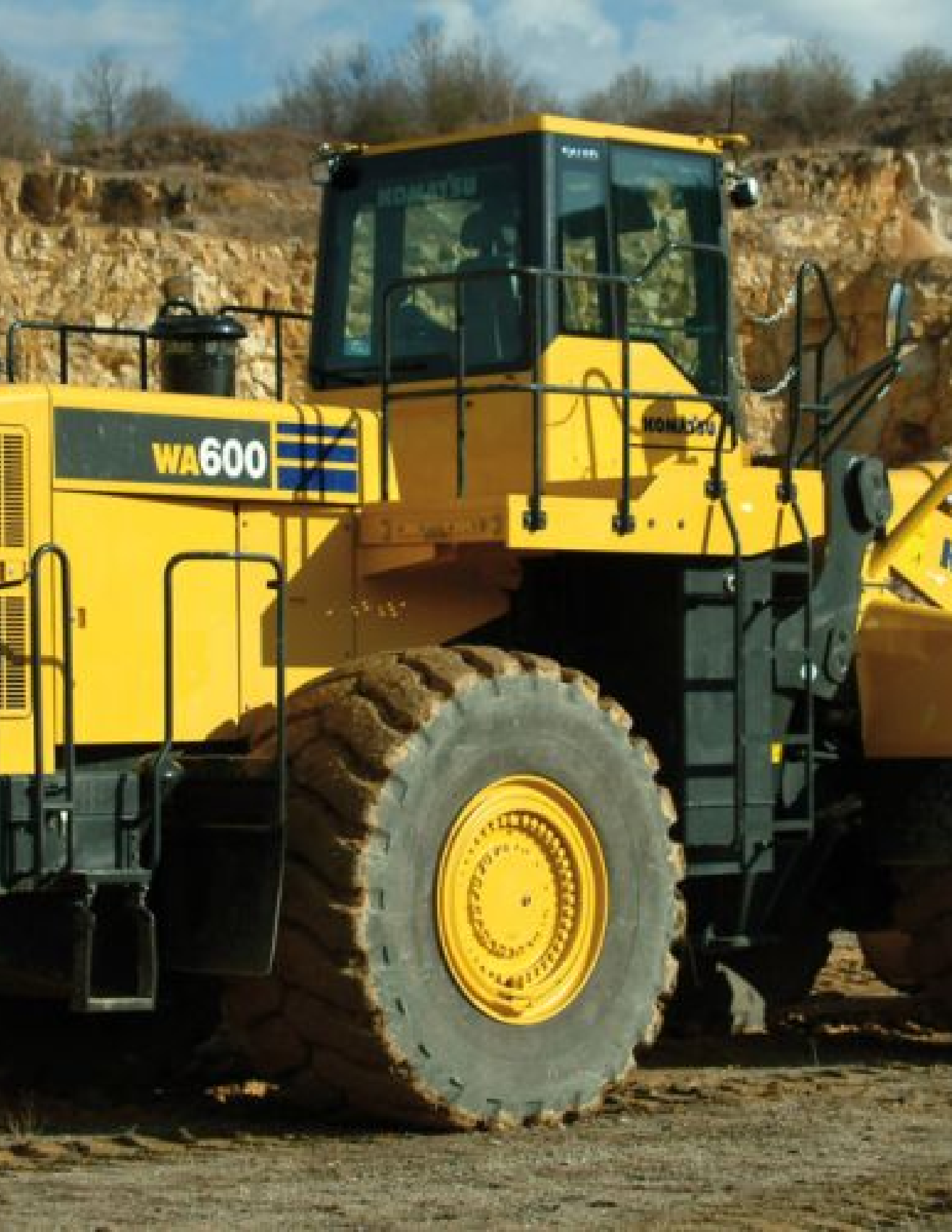 KOMATSU WA600-6 Wheel Loader Service Repair Workshop Manual