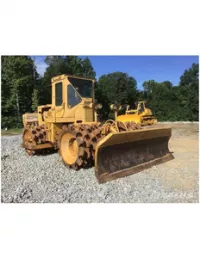 CATERPILLAR 815 SOIL COMPACTOR OPERATION AND MAINTENANCE MANUAL 15R preview